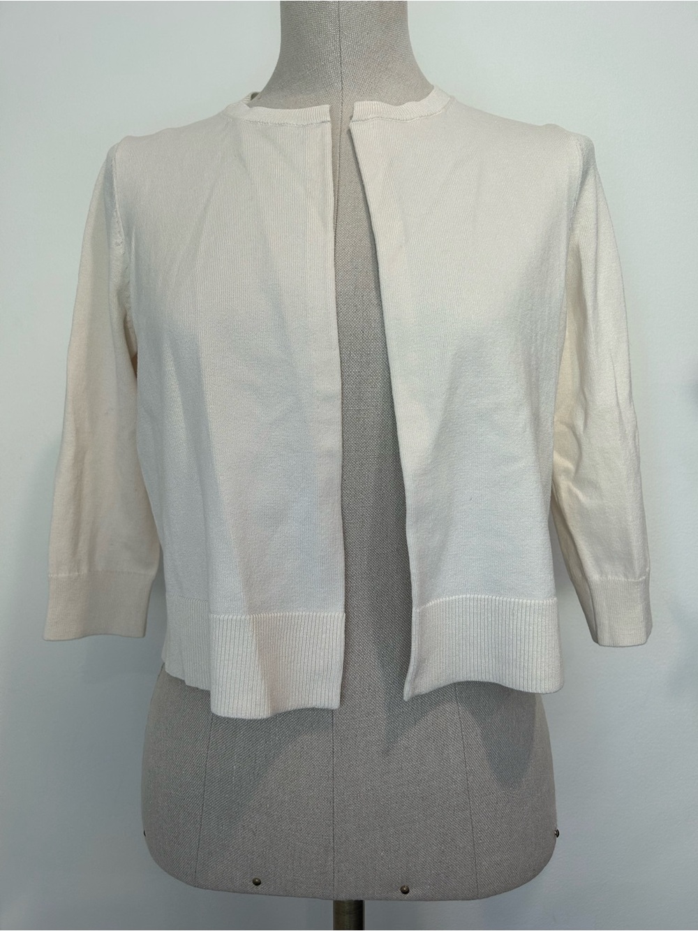 ANN TAYLOR - Cream Open-Front Cropped Cardigan Size MP